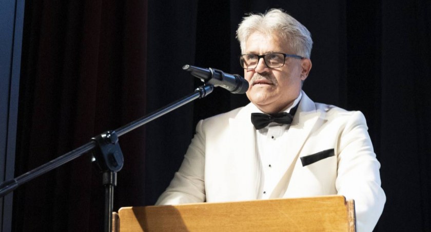 Zdjęcie przedstawia prezesa GKS Wila Garwolin Waldemara Mrugałę