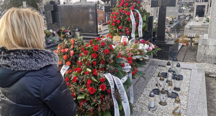 Zdjęcie: Mieszkanka Garwolina opowiada o pogrzebie mamy i pomyleniu grobów