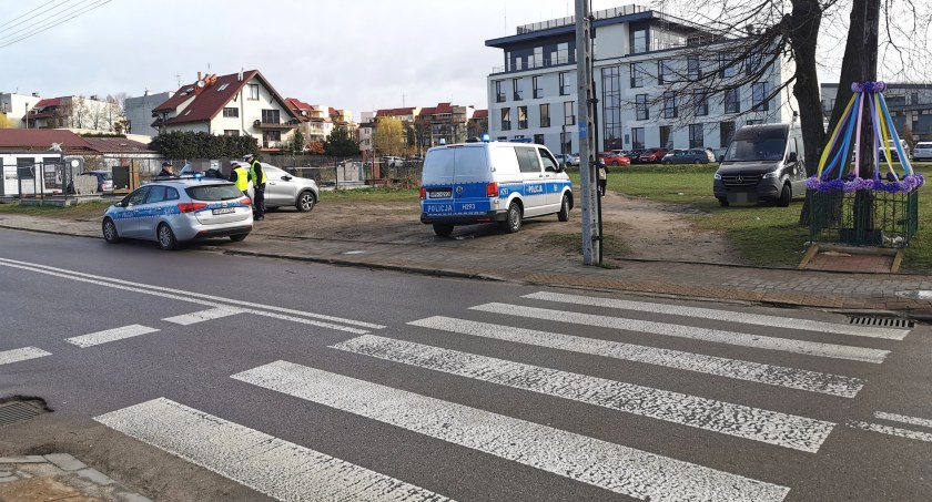Zdjęcie: Do wypadku doszło na pasach nieopodal cmentarza w Garwolinie