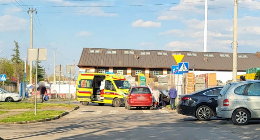 Zdjęcie: Nastolatka jadąca rowerem została potrącona na pasach