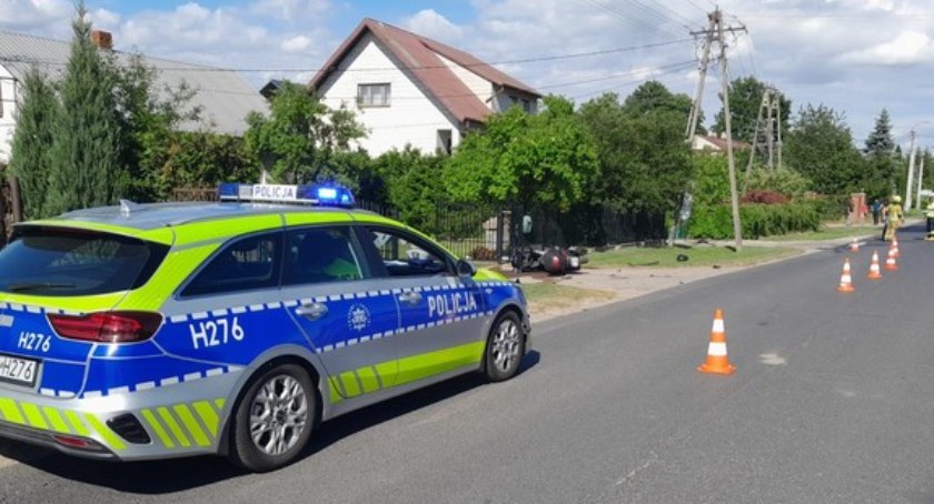 Zdjęcie: Do wypadku doszło, gdy kierowca dostawczego forda cofał