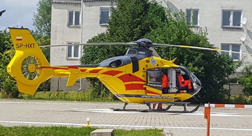 Zdjęcie: Na miejscu zdarzenia lądował śmigłowiec LPR. Niestety, porażony prądem mężczyzna zmarł w szpitalu
