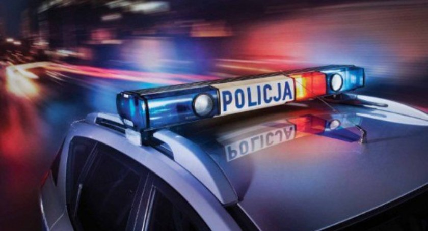 Zdjęcie: Po pościgu policjanci ustalili kierowcę pojazdu