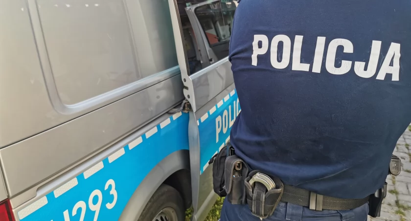 Zdjęcie: Policjanci apelują: rozmawiajmy z osobami starszymi o oszustach!