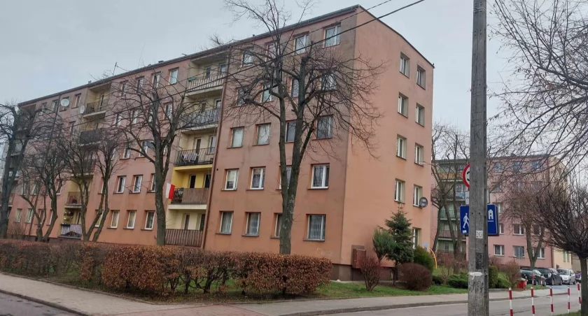 Zdjęcie: Mieszkańcy osiedla skarżą się na burdy i niszczenie mienia