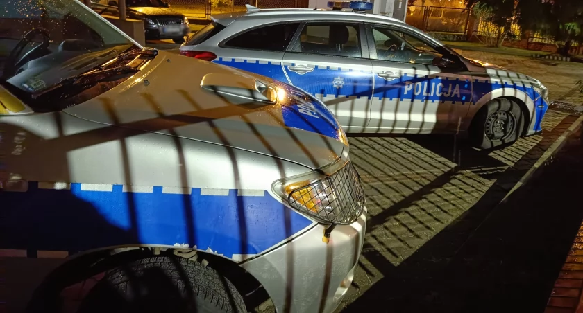 Zdjęcie: Policjnaci ruszyli w pieszy pościg za nastolatkiem, który uciekł z ośrodka wychowawczego