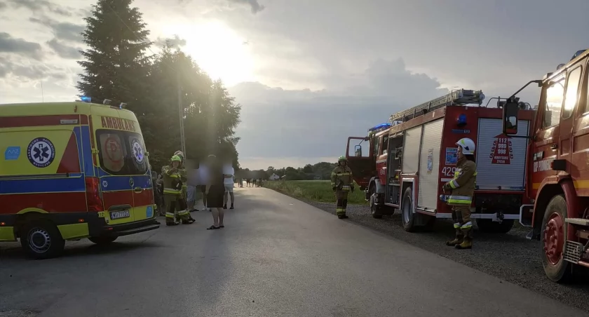 Zdjęcie: 5-letni chłopiec na rowerku został potrącony przez toyotę/ fot. OSP Podłęż