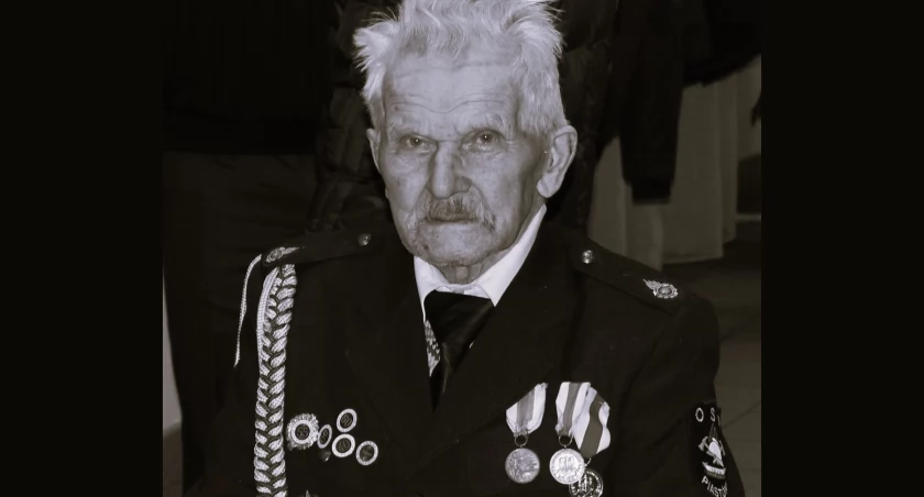 Zdjęcie: Druh Jan Zdzisław Wawer zmarł po 67 latach nieprzerwanej służby w szeregach OSP, przeżywszy 92 lata
