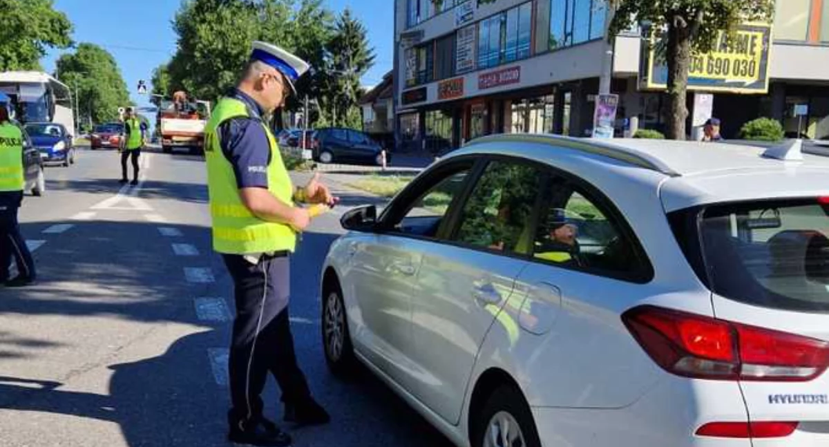 Komunikaty policji , skontrolowali trzeźwość ponad kierowców! - zdjęcie, fotografia
