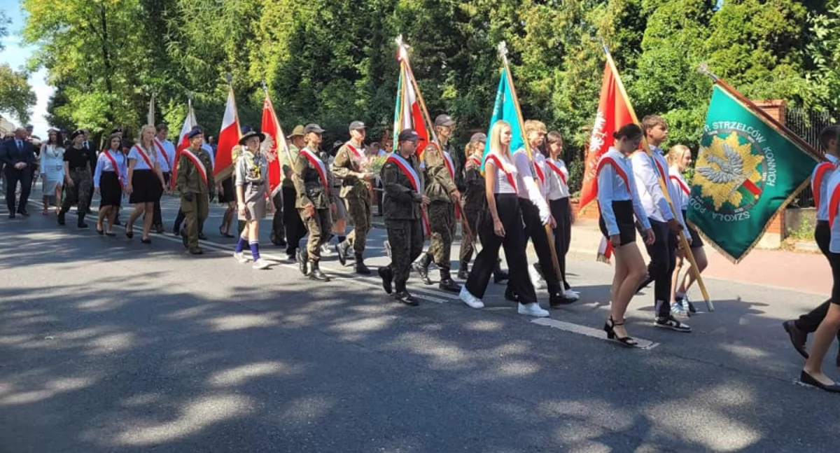 Uroczystości Powiat, Uroczyste obchody Święta Wojska Polskiego Garwolinie - zdjęcie, fotografia