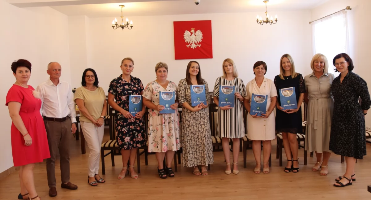 Inne Powiat, nauczycielki mianowane - zdjęcie, fotografia