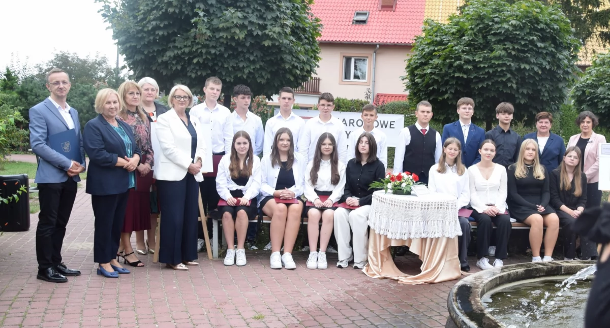 Inne Powiat, Borowiu czytali Kordiana - zdjęcie, fotografia