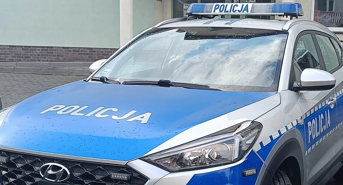 Sprawy kryminalne , Zwrócił uwagę agresywnemu klientowi zniszczył samochód - zdjęcie, fotografia