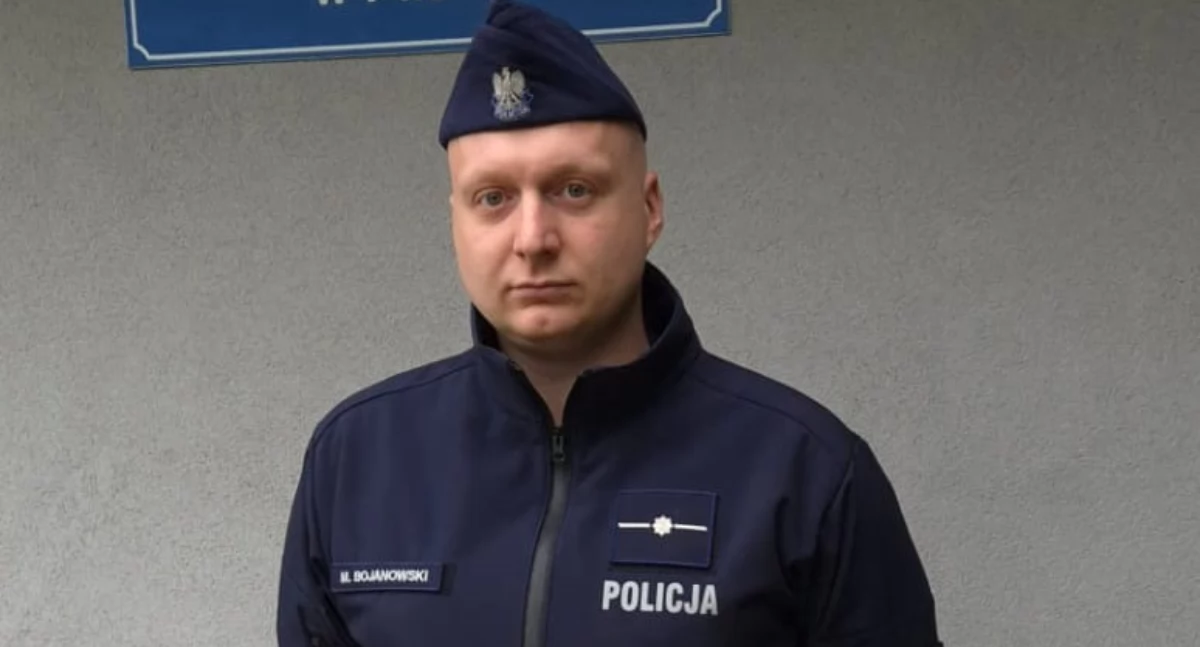 Inne Powiat, policjant uratował Mateuszowi życie Wzruszający kolegów podziękowaniem - zdjęcie, fotografia