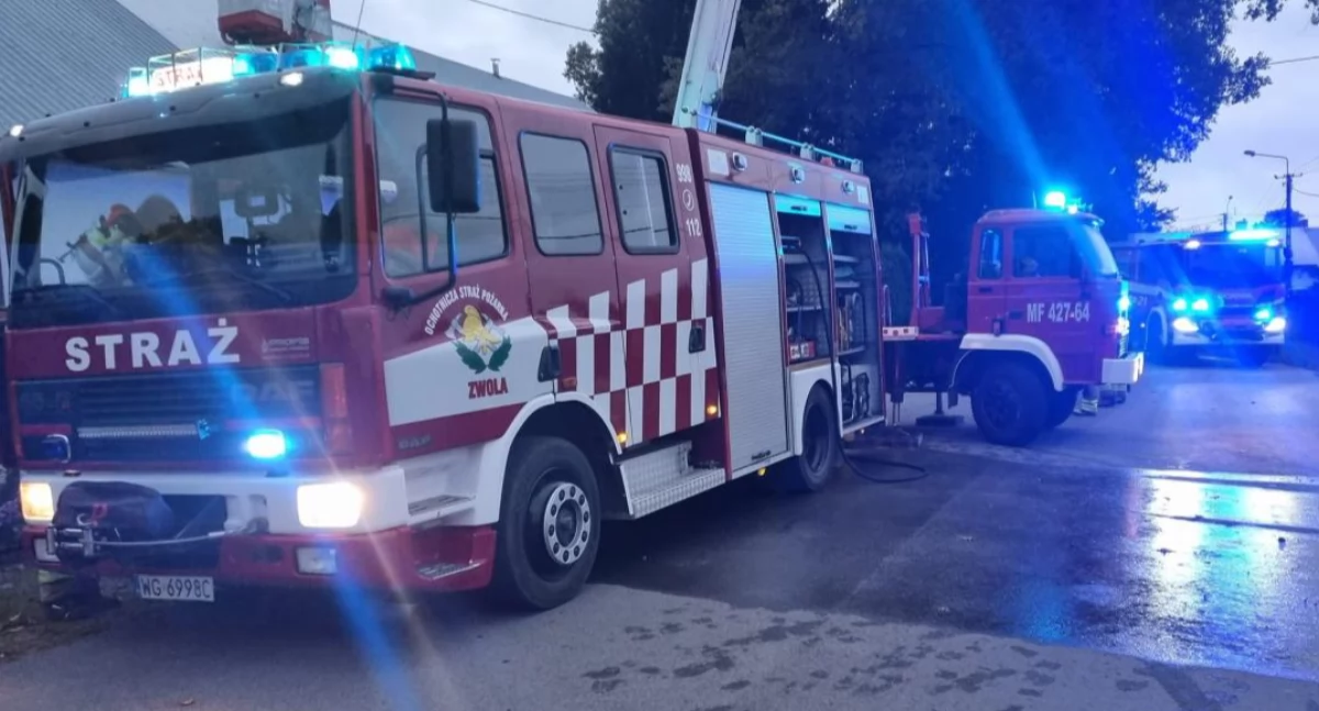 Pożary - interwencje straży, Tlenek węgla ewakuacja Strażacka kronika zdarzeń Garwolinie - zdjęcie, fotografia