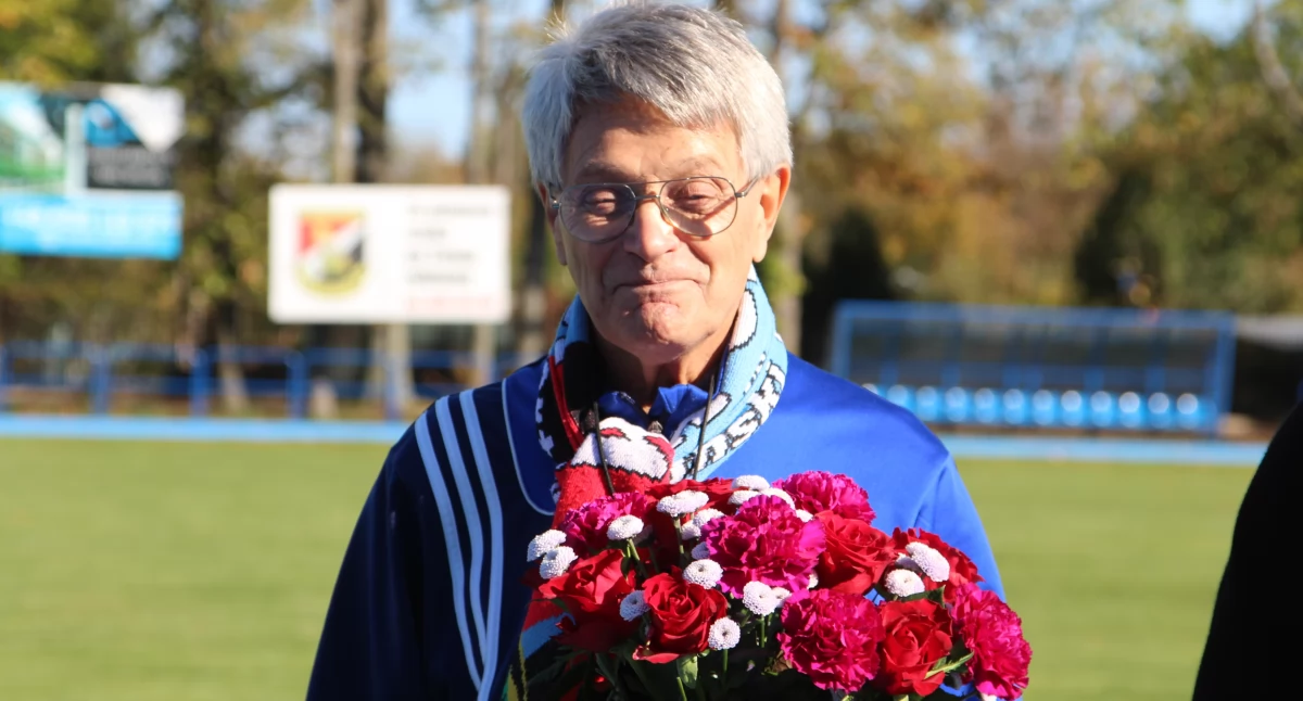 Uroczystości Miejskie, Trener medal! lecie działalności legendy garwolińskiego sportu - zdjęcie, fotografia