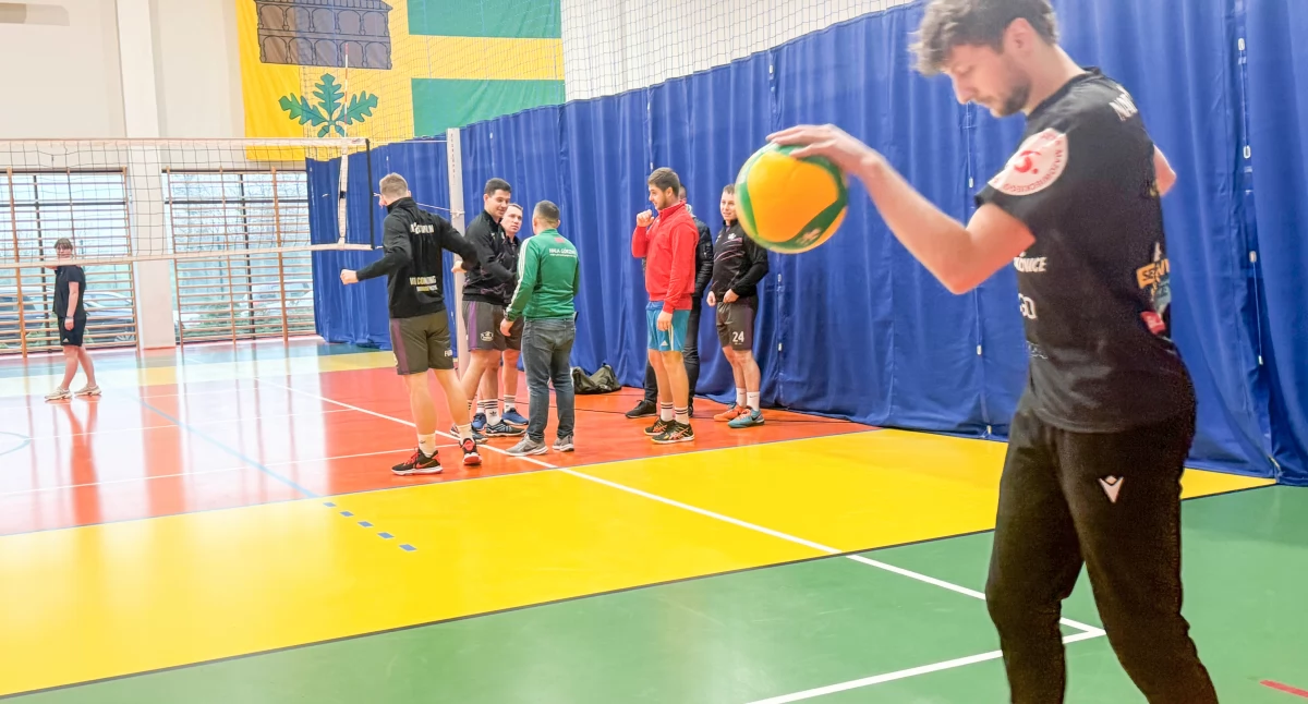 Inne Powiat, Sportowo charytatywnie Górznie Turniej siatkówki „Spotkajmy Miastkowie” właśnie trwa! - zdjęcie, fotografia