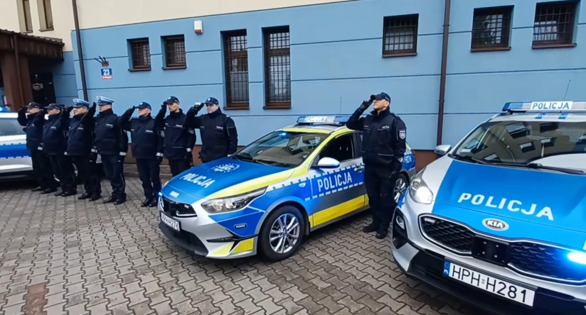 Inne Miejskie, godzinie pogrzebu oddali hołd śmiertelnie postrzelonemu policjantowi - zdjęcie, fotografia