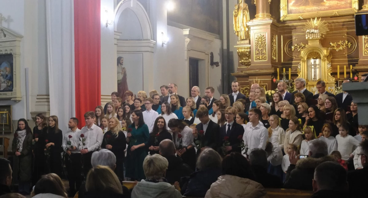 Koncerty, Jednym głosem świętej Cecylii Wyjątkowy koncert garwolińskiej kolegiacie - zdjęcie, fotografia