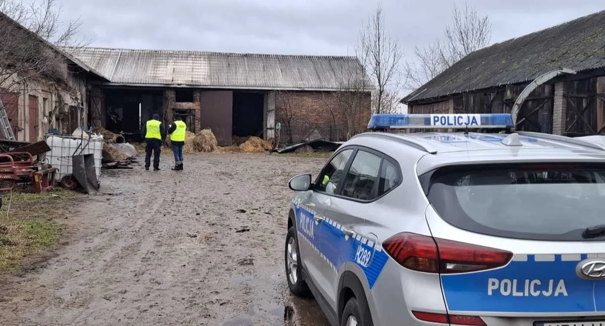 Inne Powiat, Policja wyklucza żadnej wersji zdarzeń Straty przekroczyły milion złotych! - zdjęcie, fotografia
