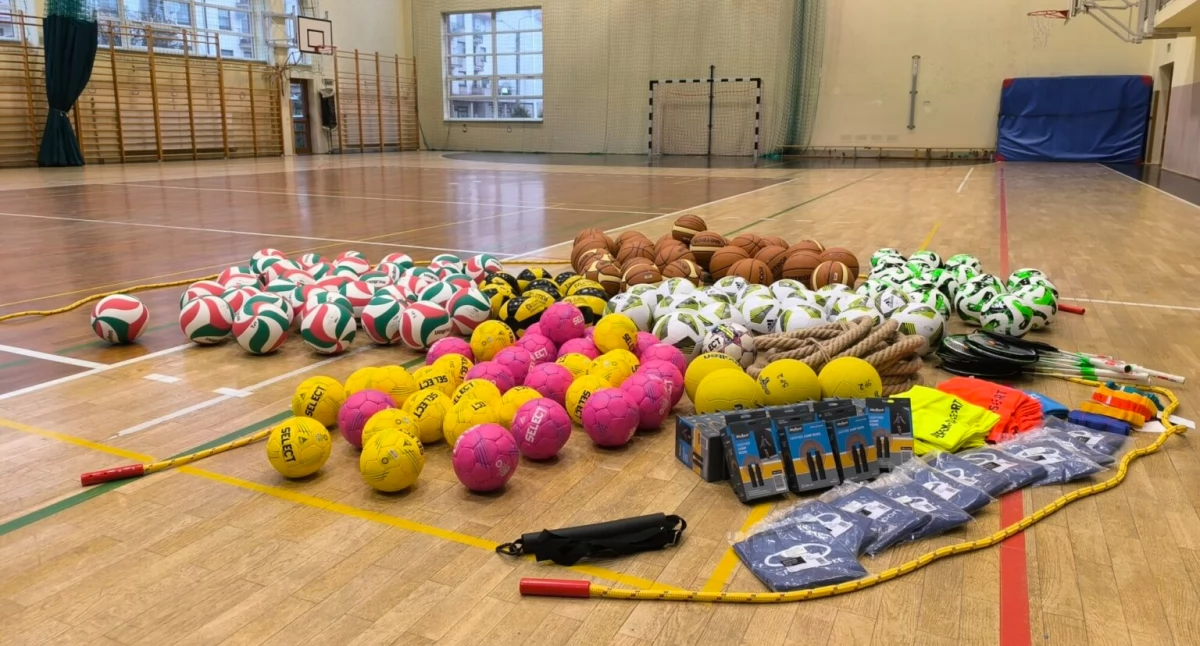 Inne Miejskie, Dostali sprzęt sportowy - zdjęcie, fotografia