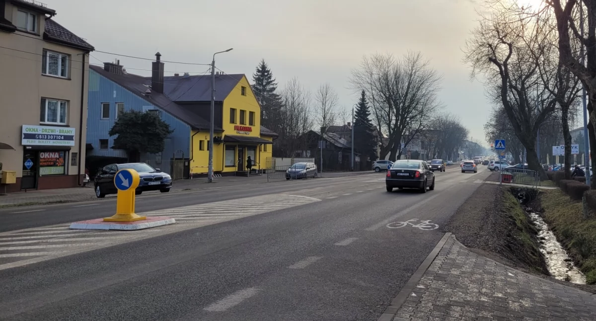 Inwestycje Miejskie, Fragment głównej miejskiej ulicy został zmodernizowany - zdjęcie, fotografia