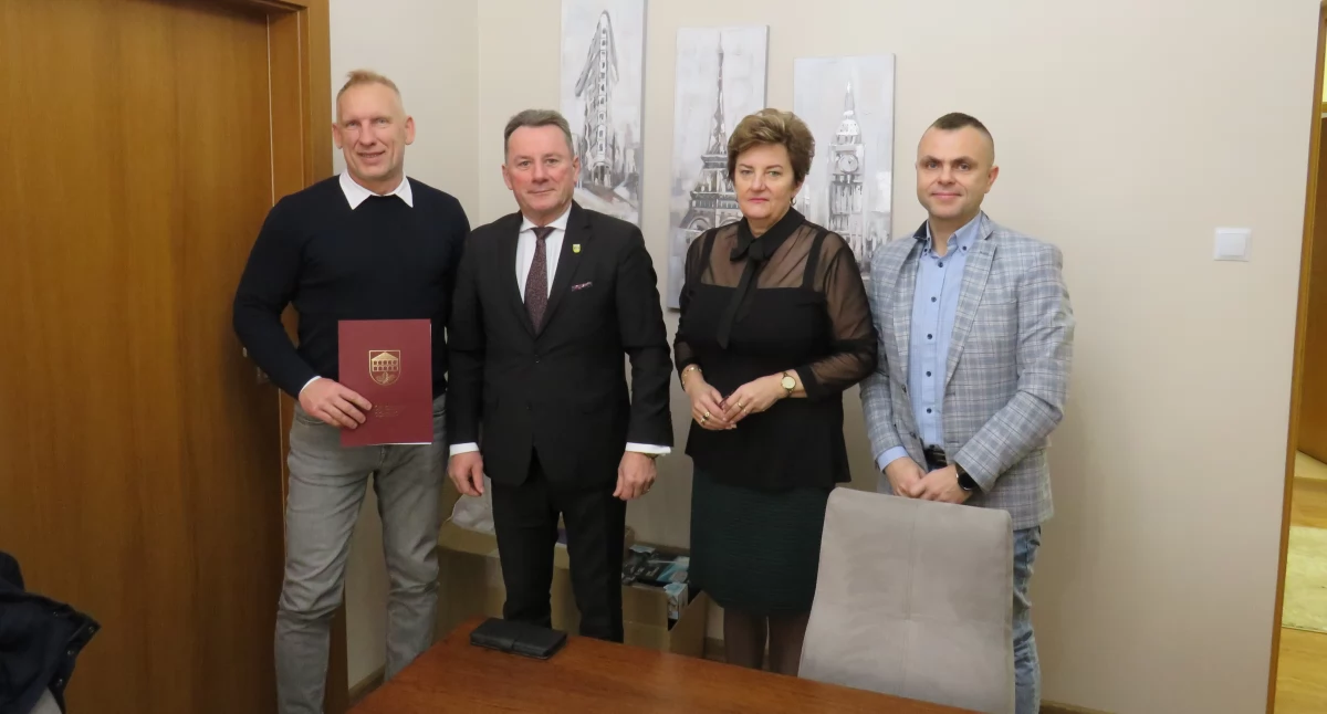 Inwestycje Powiat, Żłobek przedszkole Rozbudowa - zdjęcie, fotografia