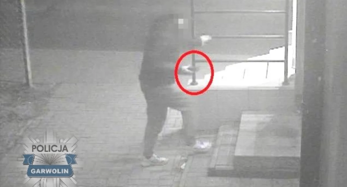 Sprawy kryminalne , kamieniem bankomat latkowi grozi więzienia - zdjęcie, fotografia