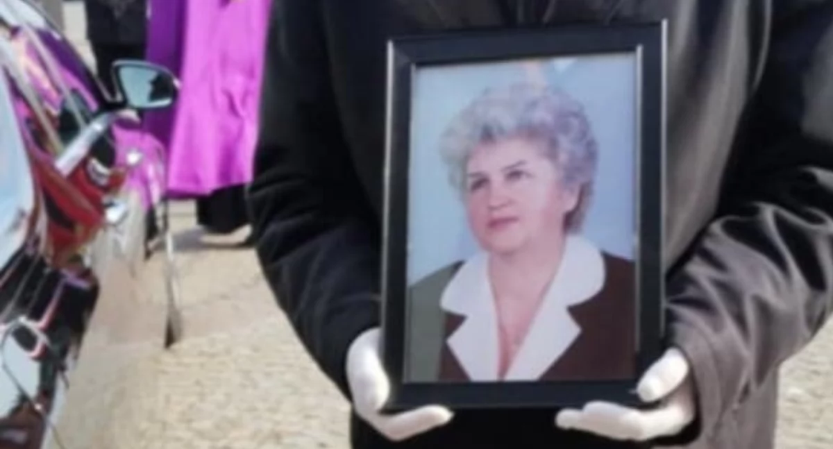 Inne Powiat, Pożegnali wieloletnią nauczycielkę - zdjęcie, fotografia