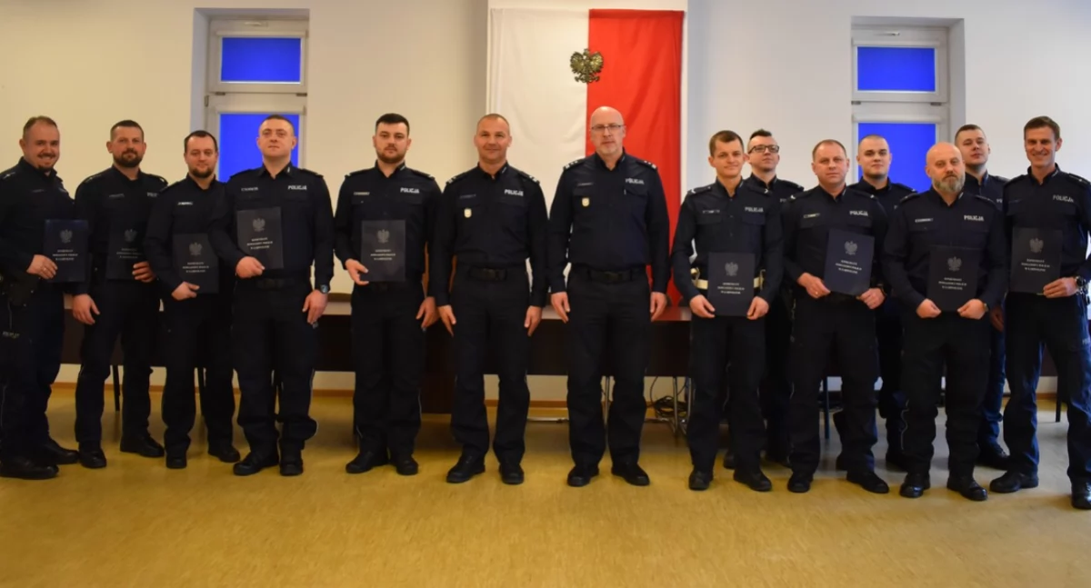 Inne Miejskie, Policjanci awansowali wyższe stopnie - zdjęcie, fotografia