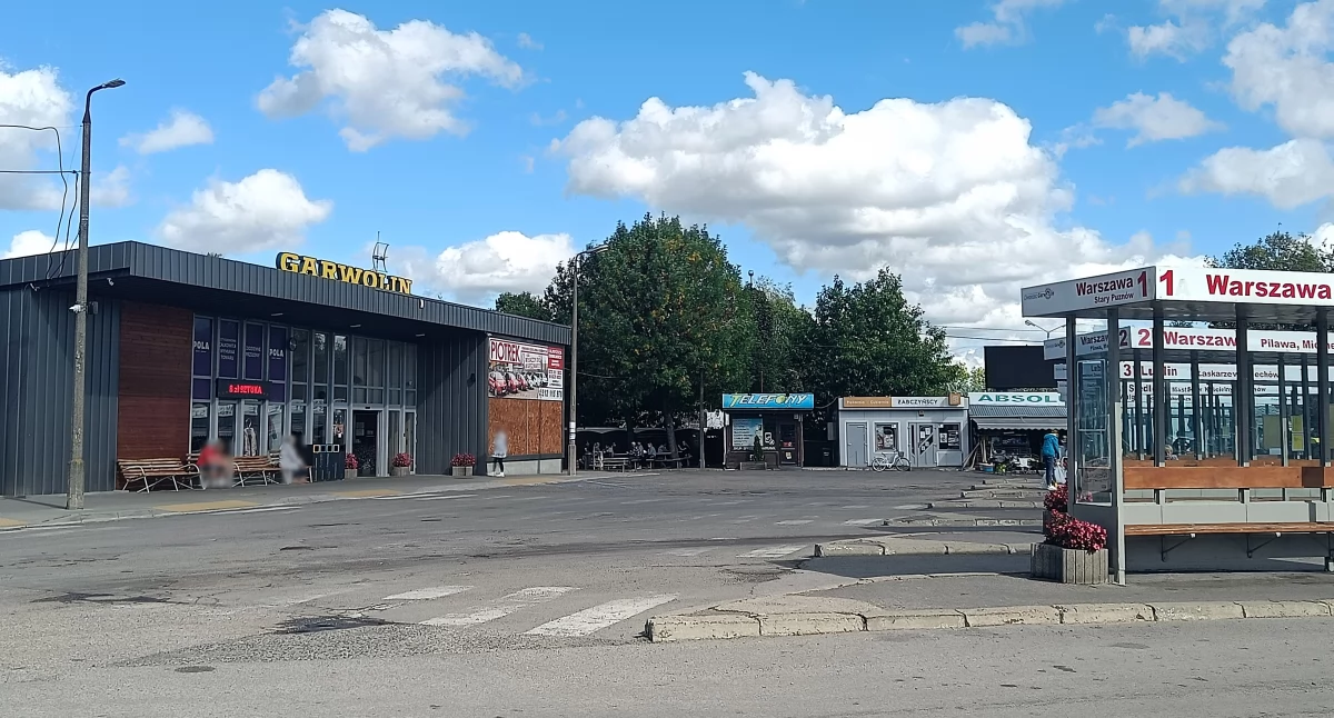 Inne Powiat, Dworzec autobusowy - zdjęcie, fotografia