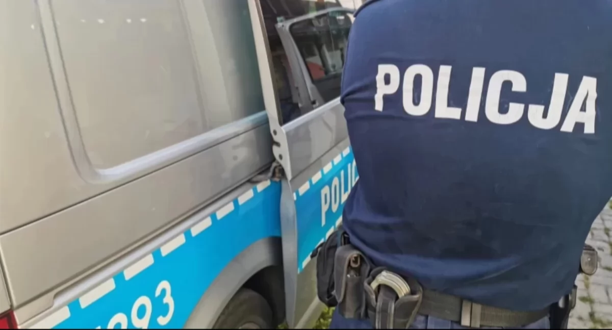 Sprawy kryminalne , Popełnił wykroczenie przeciwko obyczajności publicznej Pogrążyła kontrola osobista - zdjęcie, fotografia