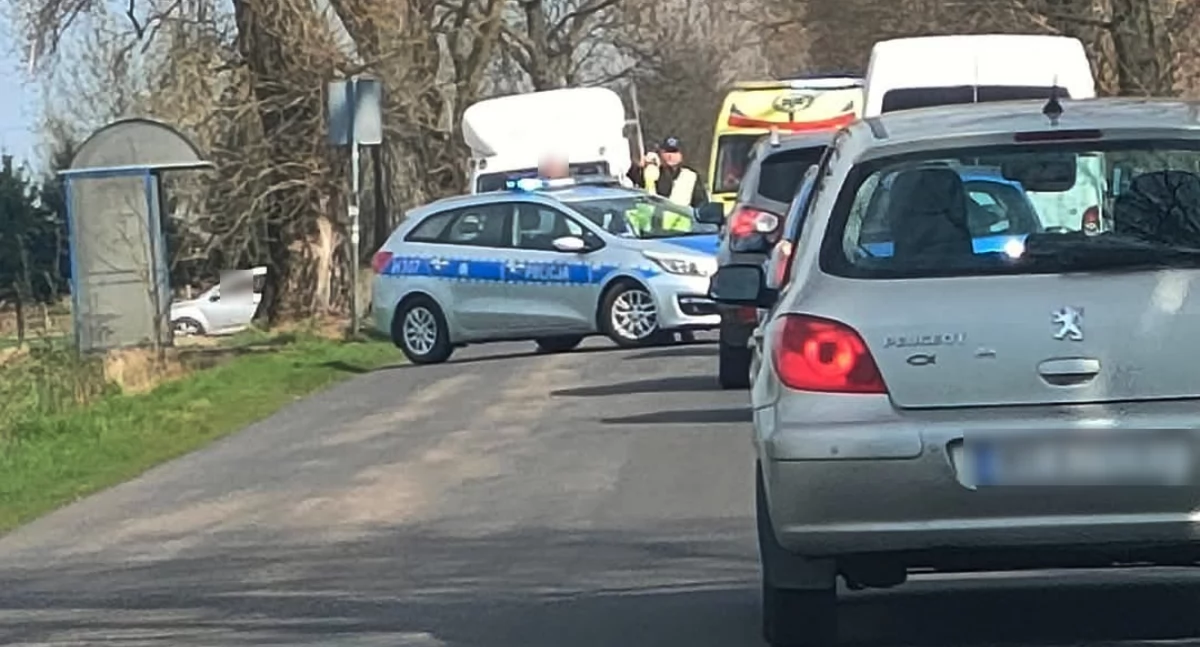 Wypadki drogowe , Potrącenie kobiety Piesza trafiła szpitala - zdjęcie, fotografia
