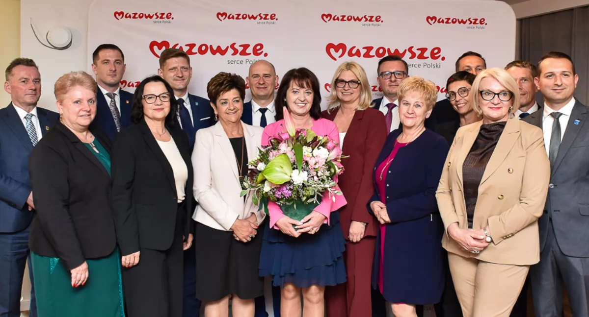 Inne Powiat, Świetny dzień mieszkańców powiatu! Jaką umowę podpisał Twój włodarz - zdjęcie, fotografia