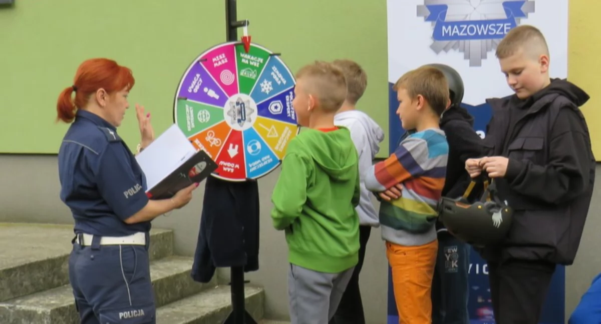 Inne Powiat, Policja edukuje najmłodszych - zdjęcie, fotografia