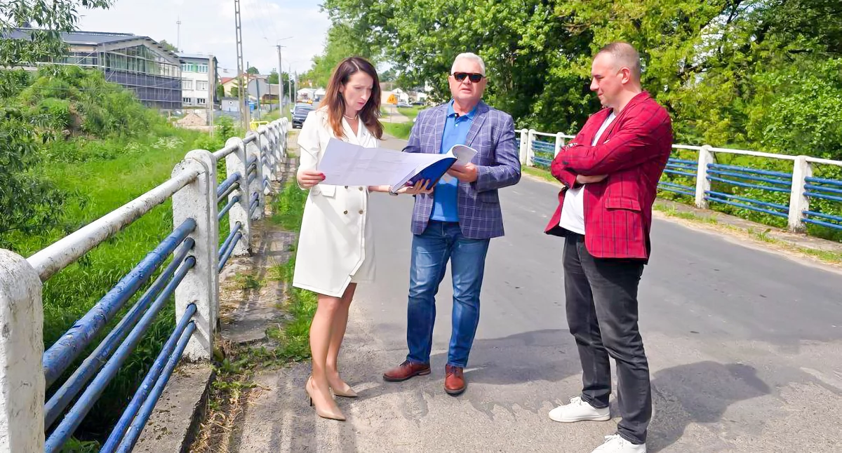 Inwestycje Powiat, grozi katastrofą budowlaną Będzie przeprawa przez Wilgę - zdjęcie, fotografia