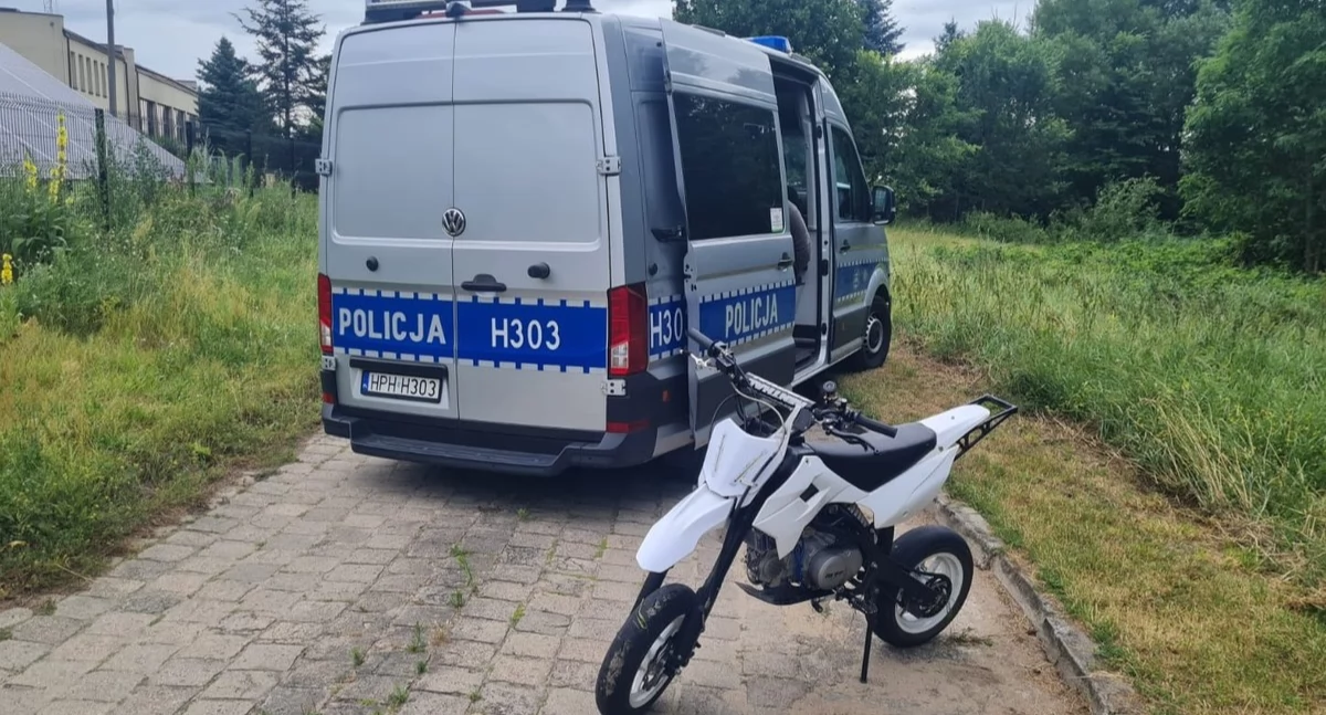 Sprawy kryminalne , Jazda jednym ucieczka przed policją Motocyklista zatrzymany - zdjęcie, fotografia