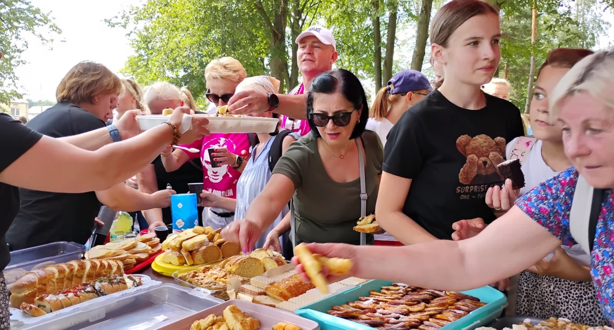 Inne Ciekawostki, Zrezygnowali festiwalu żeby przyjąć pielgrzymów! - zdjęcie, fotografia