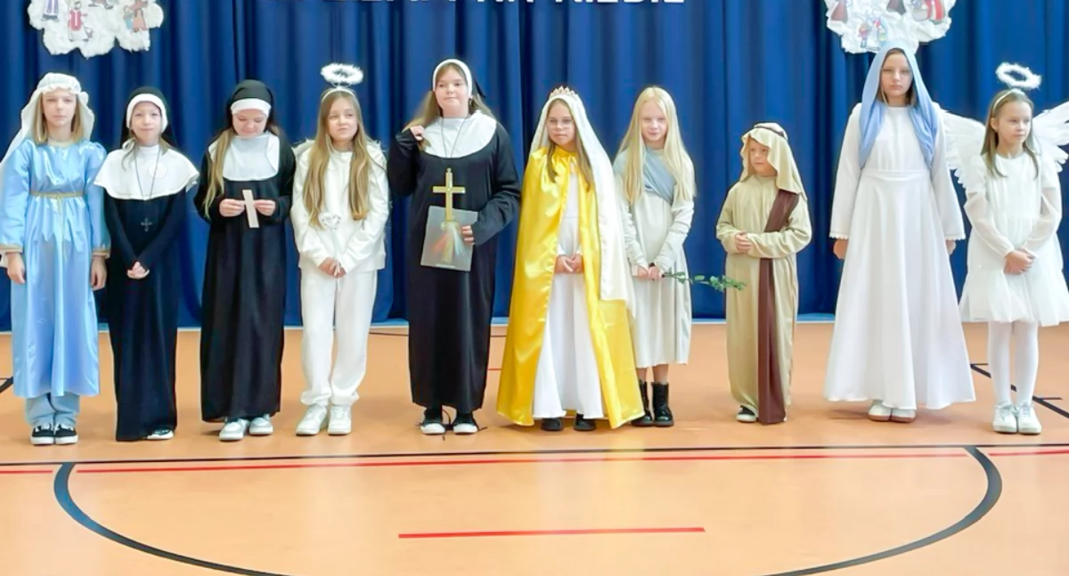 Radosny i kolorowy korowód przeszedł ulicami! Taka alternatywa dla Halloween zaskakuje pozytywnie