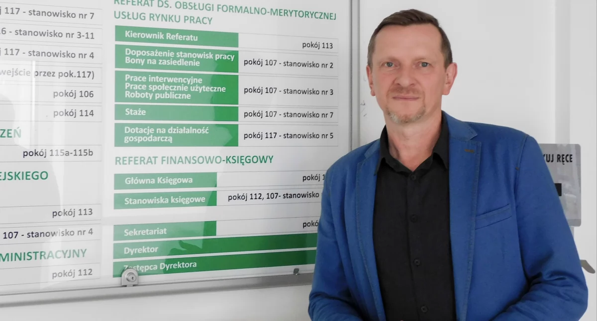 Zdjęcie: Nowe przepisy nie wymagają od bezrobotnych zameldowania na pobyt stały lub czasowy na terenie powiatu. - Może to powodować drenaż środków z urzędu pracy przez osoby niezwiązane terytorialnie z naszym powiatem - uważa Marcin Zboina, dyrektor Powiatowego Urzędu Pracy w Garwolinie