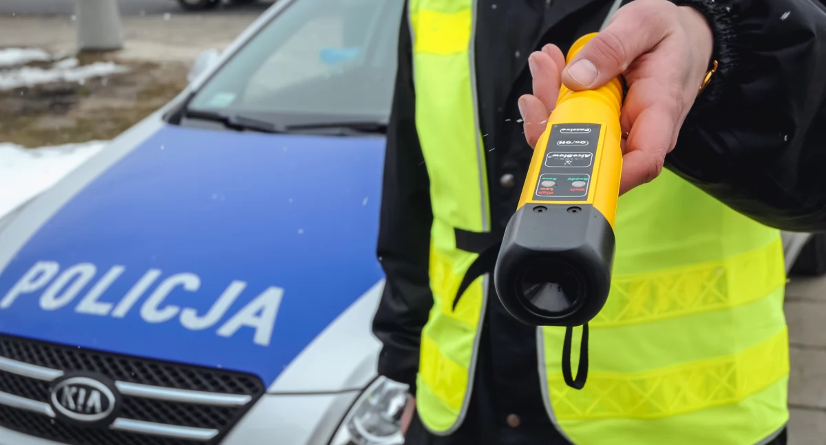 Miał cztery dożywotnie zakazy i znów wsiadł za kółko po alkoholu!