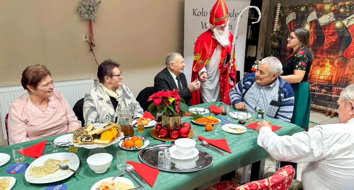 Inne Powiat, Wzruszająca Wigilia seniorów Jaźwin „Urzekające” gospodynie finał pięknej akcji - zdjęcie, fotografia