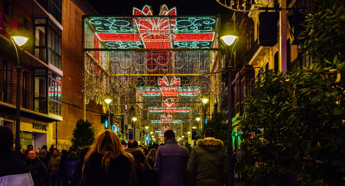 Artykuł Sponsorowany, Świąteczne tradycje które kosztują fortunę zaoszczędzić - zdjęcie, fotografia