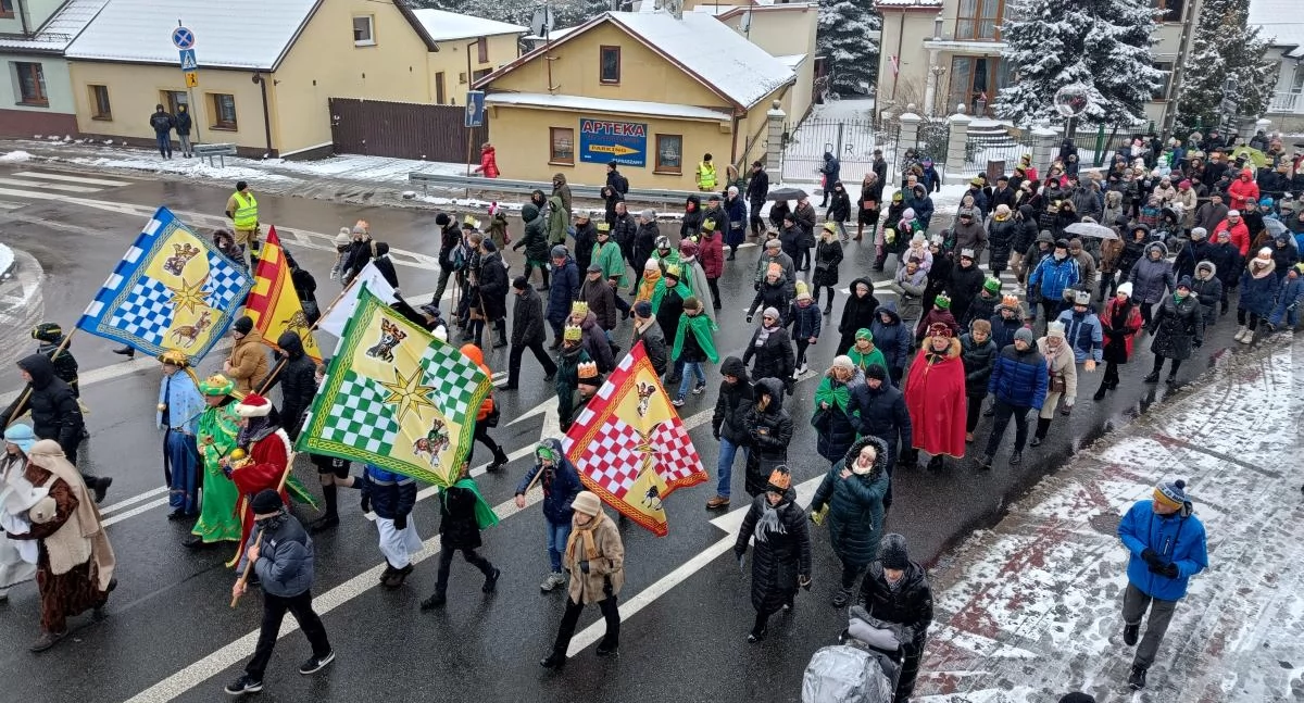 W Garwolinie, przerwy ulice Garwolina powraca Orszak Trzech Króli  - zdjęcie, fotografia