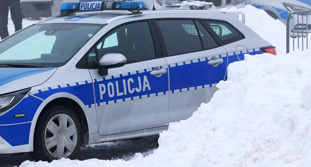 Inne Powiat, Niebezpieczny incydent kierownicą siedziała pijana kobieta - zdjęcie, fotografia