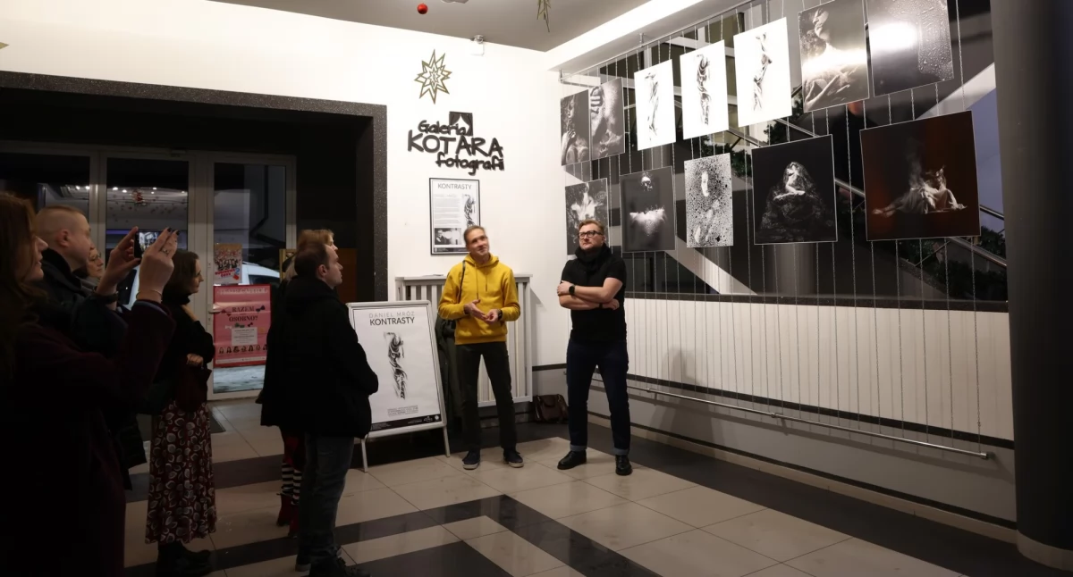 Spotkania, Zaskakujące techniki emocje fotografii Daniela Mroza - zdjęcie, fotografia