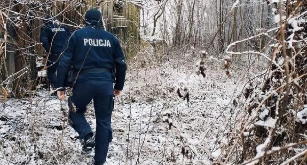 Inne Powiat, Skrajnie wychłodzony mężczyzna leżał głębokim śniegu! Dramatyczne poszukiwania mrozie - zdjęcie, fotografia