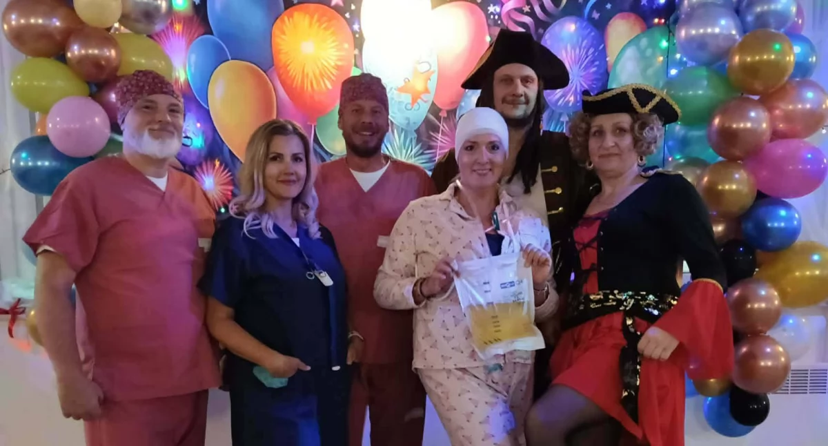 Inne Ciekawostki, Magiczna Przebierańców medyczna interwencja parkiecie - zdjęcie, fotografia