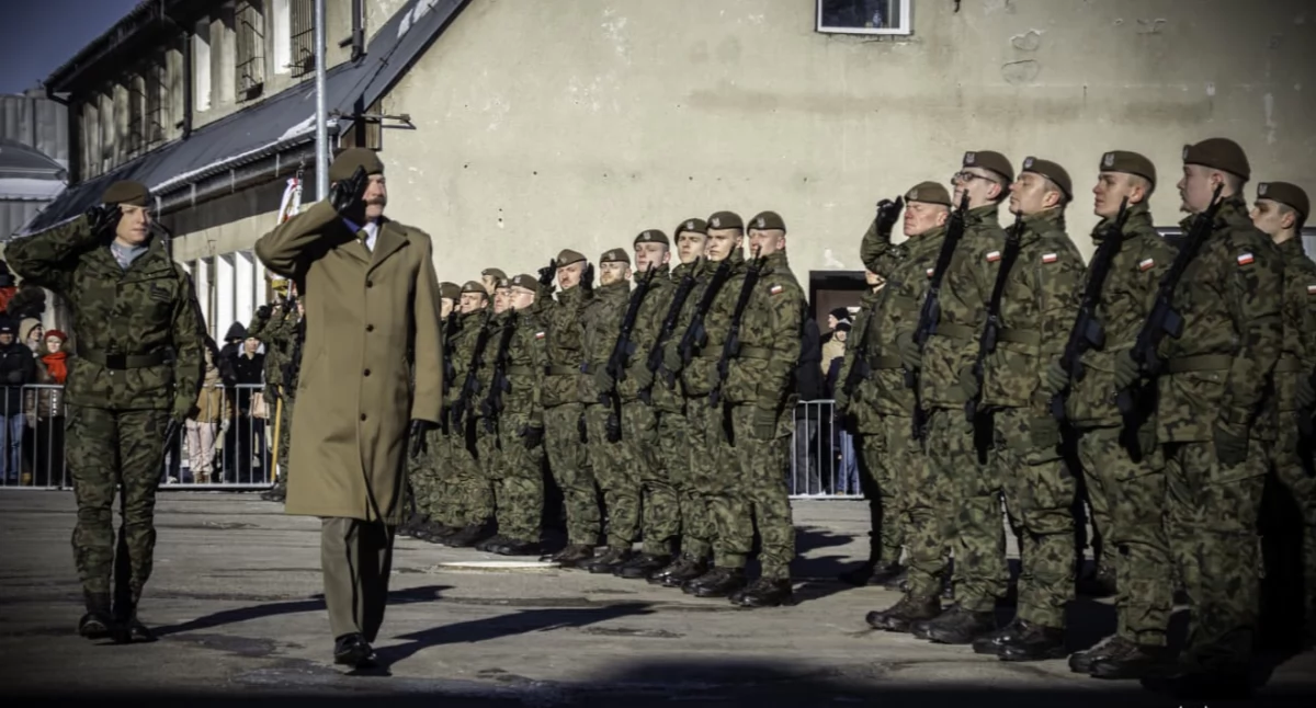 Inne Ciekawostki, mroźną niedzielę złożyli przysięgę! żołnierze szeregach 6MBOT - zdjęcie, fotografia