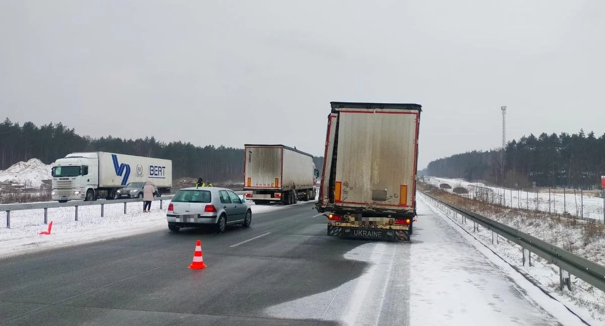 Wypadki drogowe , kolejne kolizje utrudnienia! - zdjęcie, fotografia